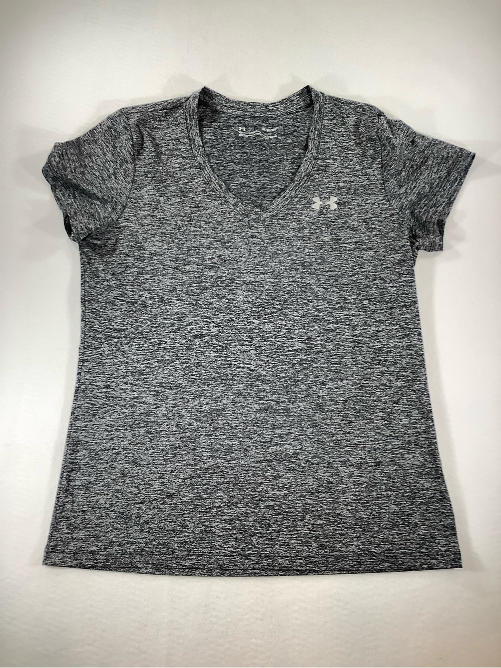 Under Armour Women's Charcoal Heather V-Neck Active Short Sleeve Tee